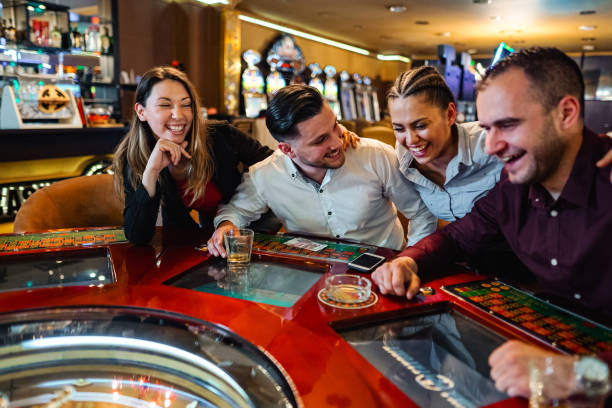 Domino QQ table interface on kecelakaan togel showing tile layout and betting controls